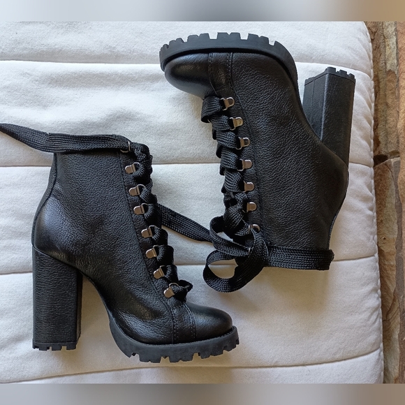 NWOT SCHUTZ Women's Zhara Lug Sole Boots, Black, 7 - Picture 3 of 9